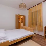 Apartman In 39244